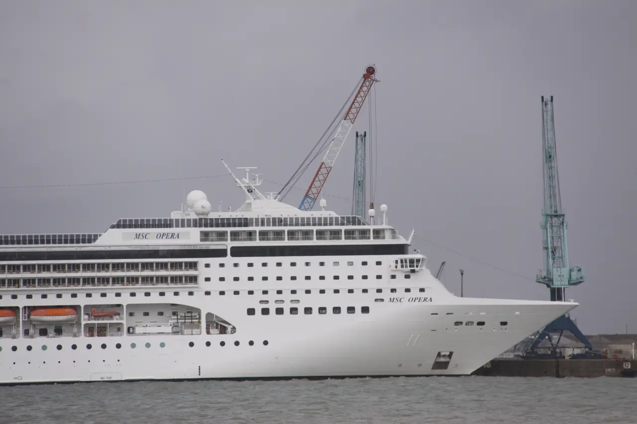 Le paquebot MSC Opera.