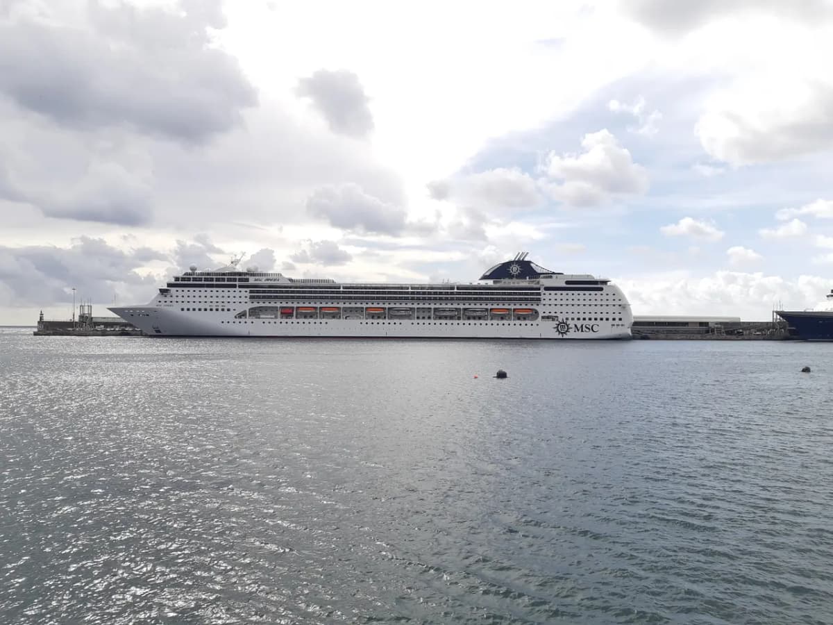 Le MSC Opera dans le port de Funchal, à Madère.